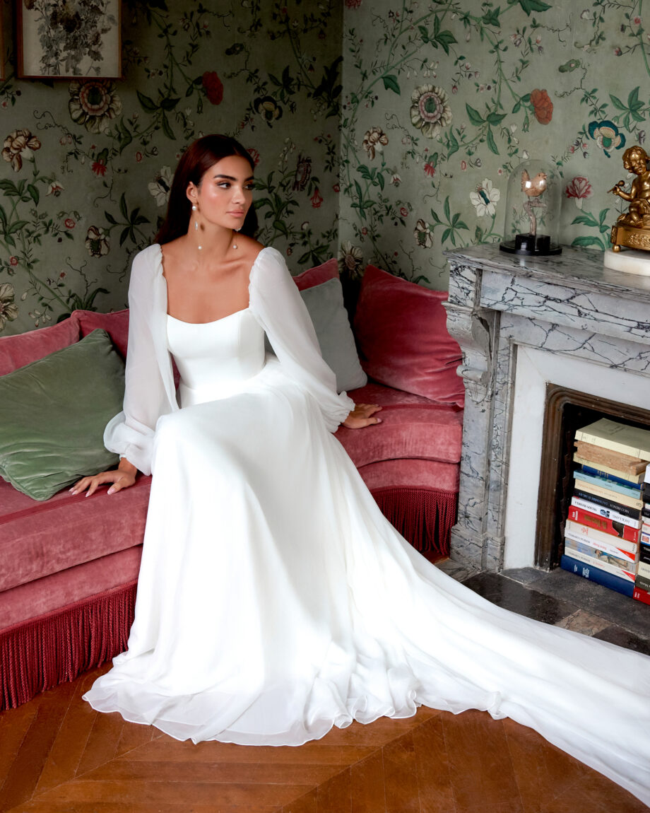 batwing bridesmaid dress Sleeve Satin Wedding Dresses Plunging V-Neck Bridal Dresses W0 – vigocouture Our Wedding Dresses are los cabos COLOR:Mahogany Kimchi Blue - Fleur