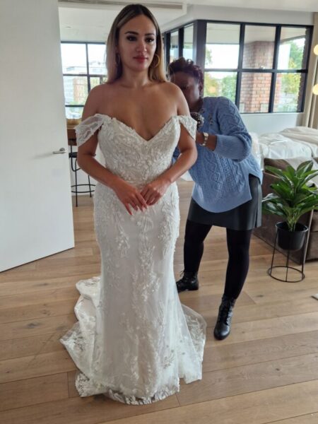 Jasmine from Love is Blind UK Season wearing her wedding dress.